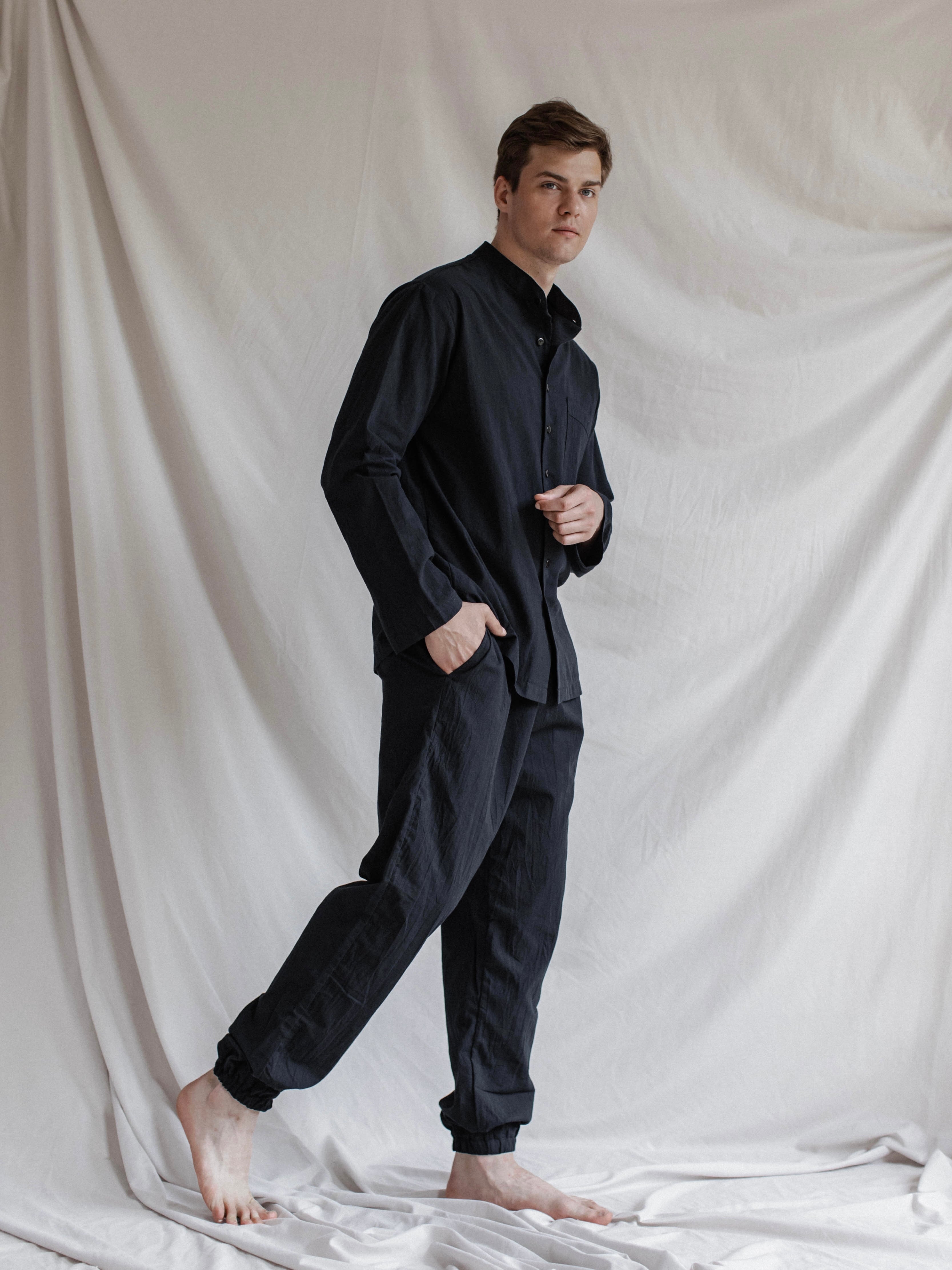 Pantalones para hombre de algodón peinado Leglo Black