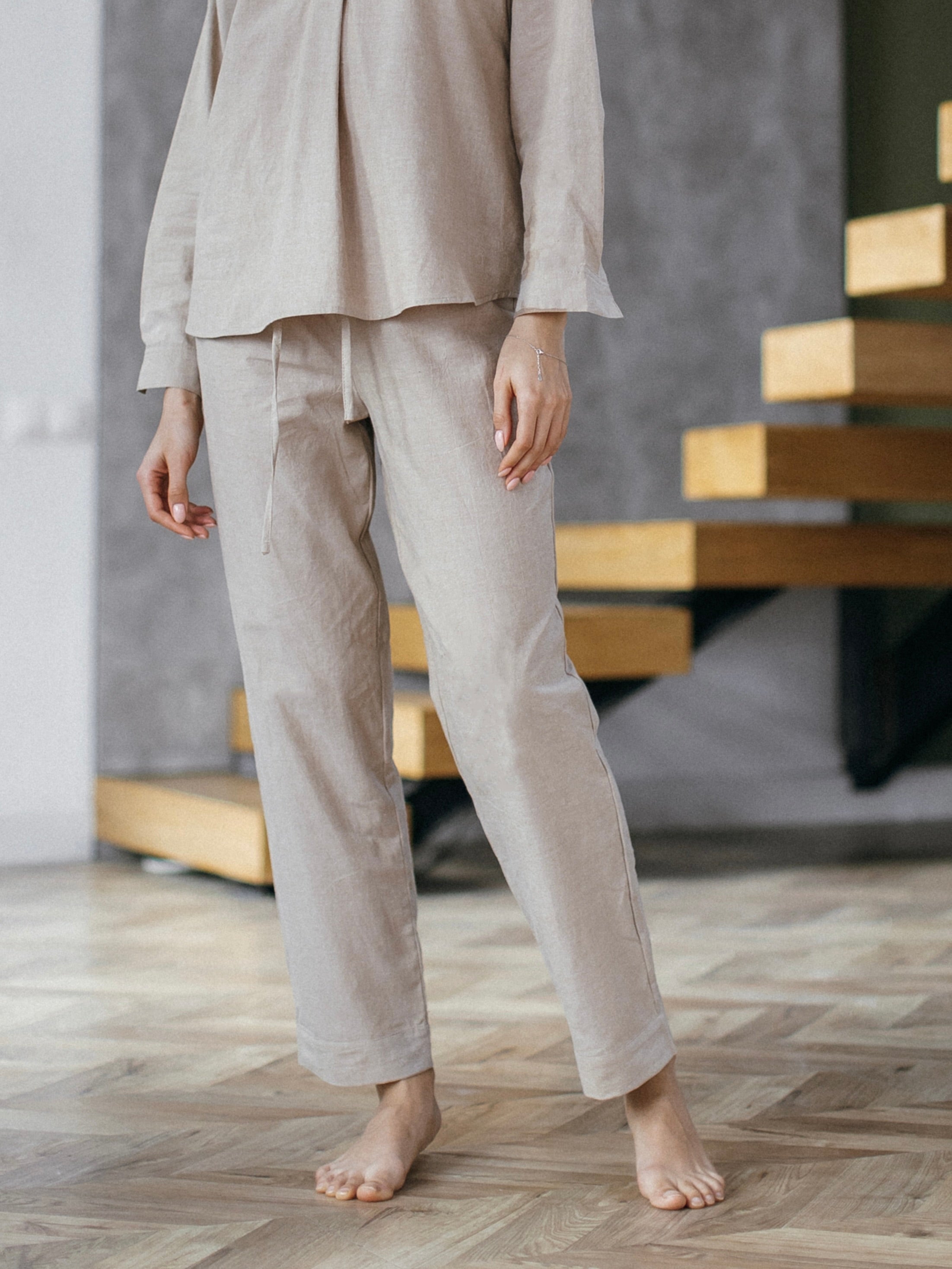 Calças femininas de algodão cozido Leglo Almond