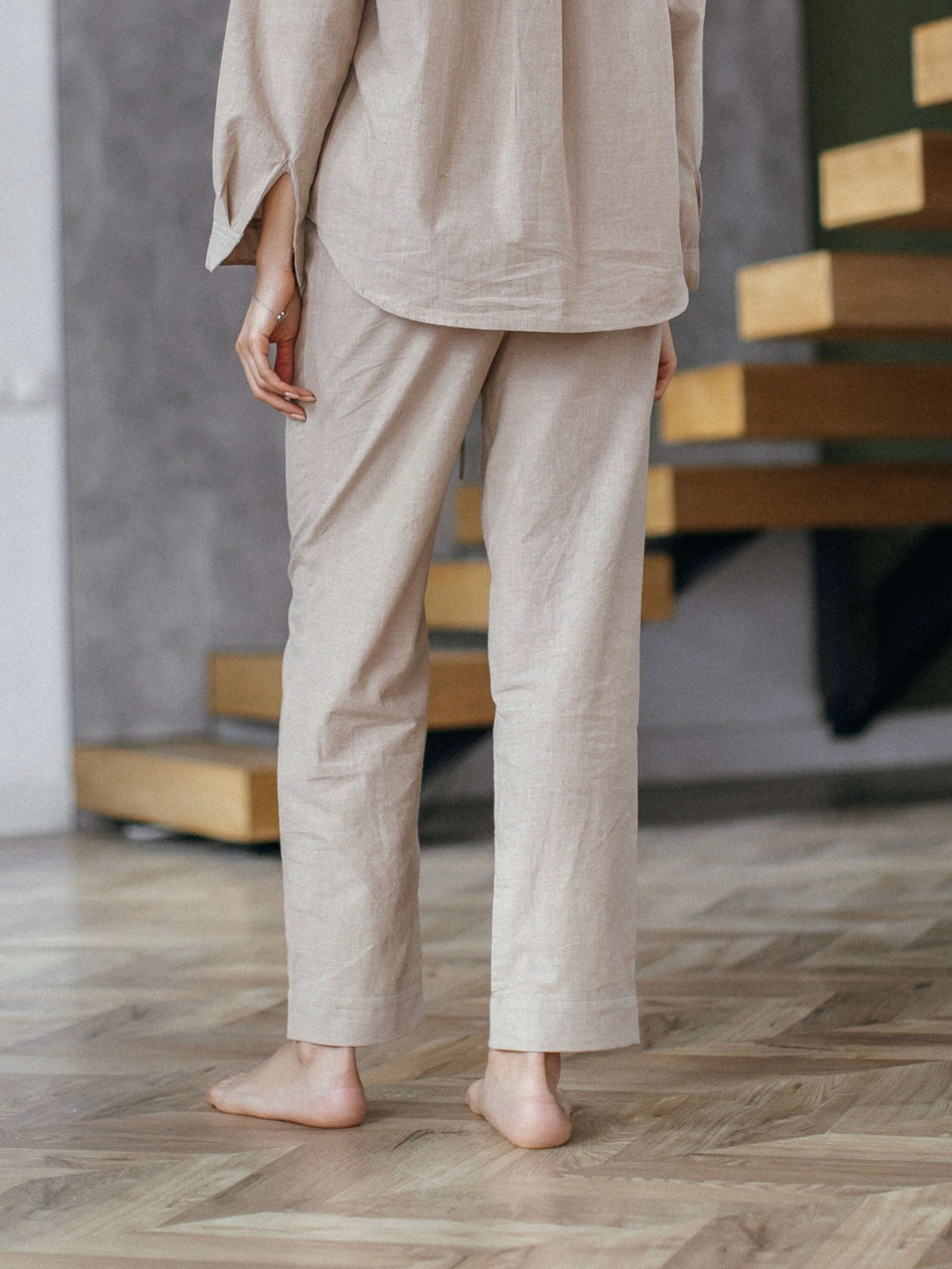 Calças femininas de algodão cozido Leglo Almond