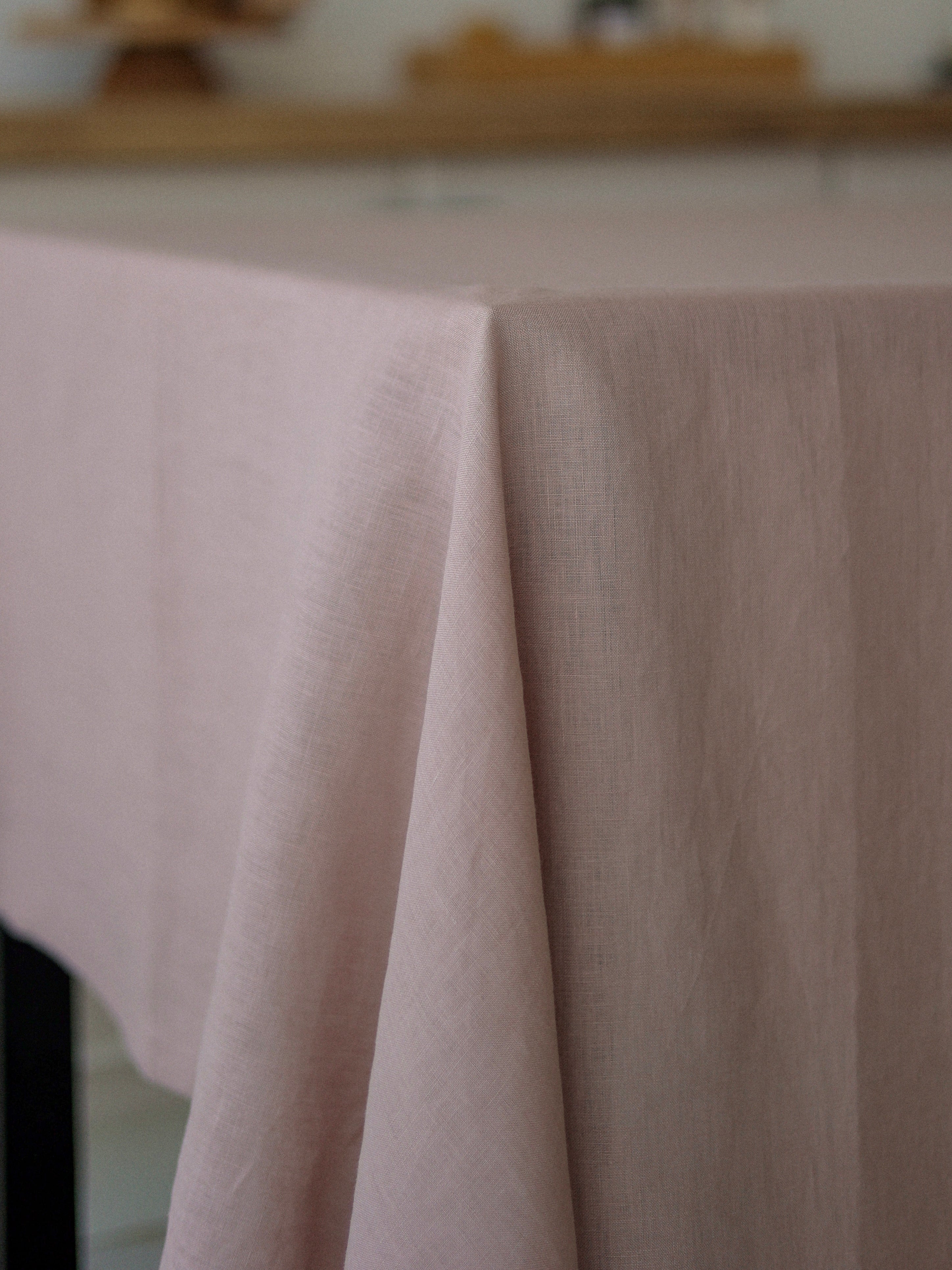 Tablecloth made of boiled linen Leglo Lace