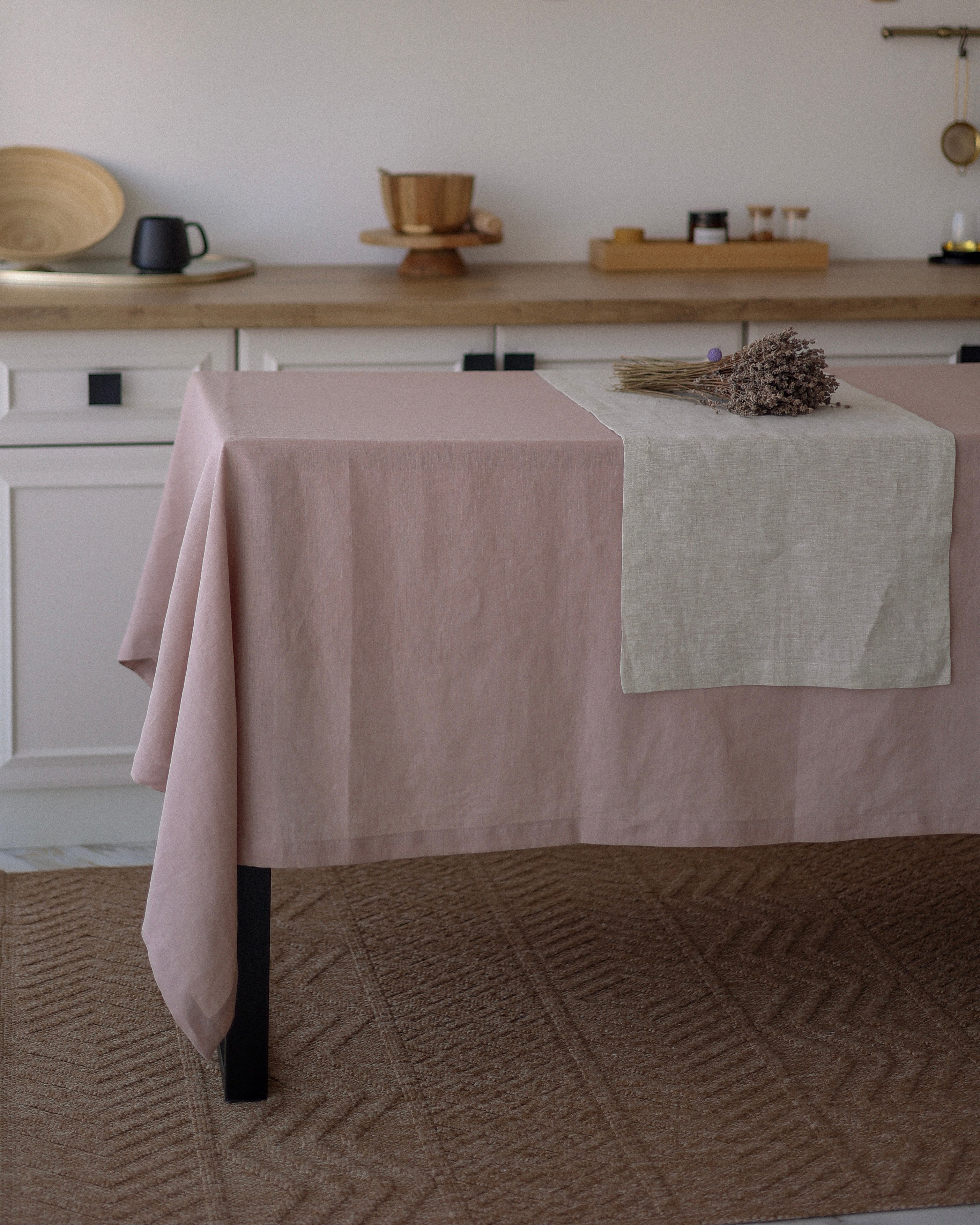 Tablecloth made of boiled linen Leglo Lace