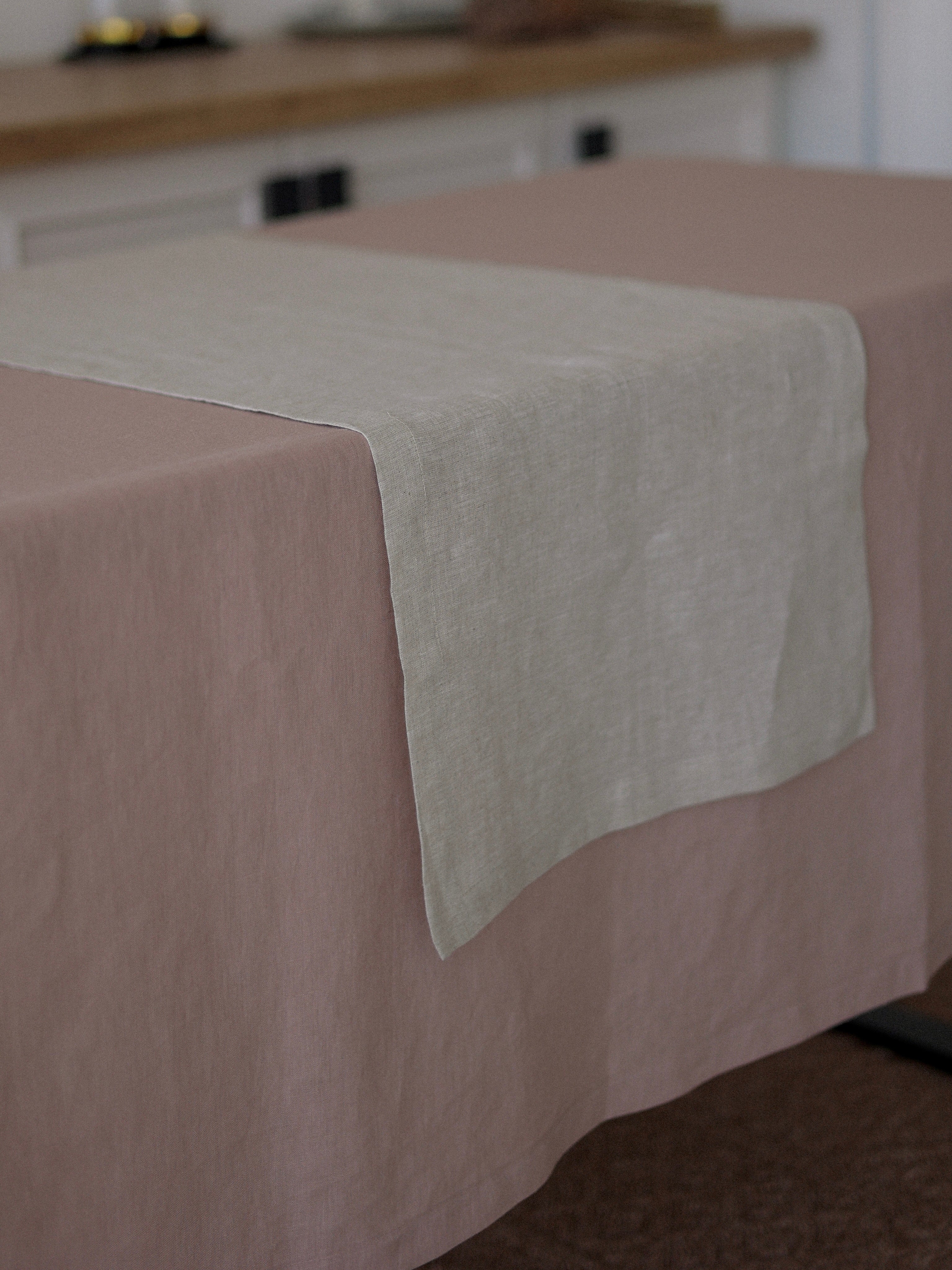 Runner made of boiled linen Leglo Ivory