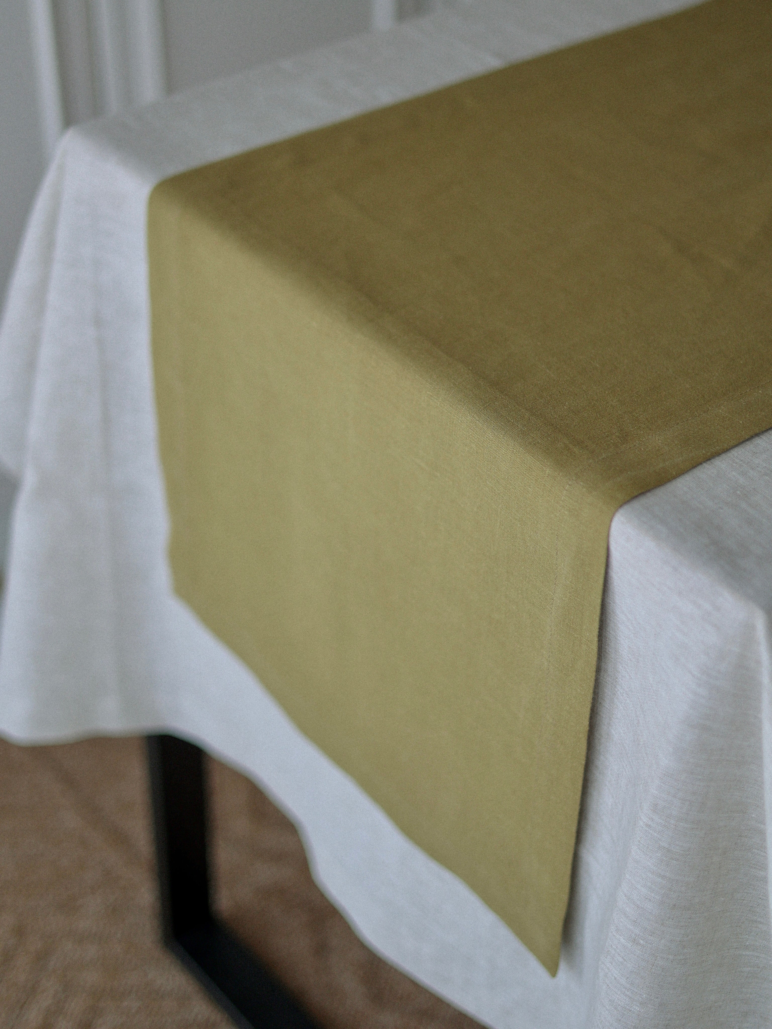 Ранер з вареного льону Leglo Spring