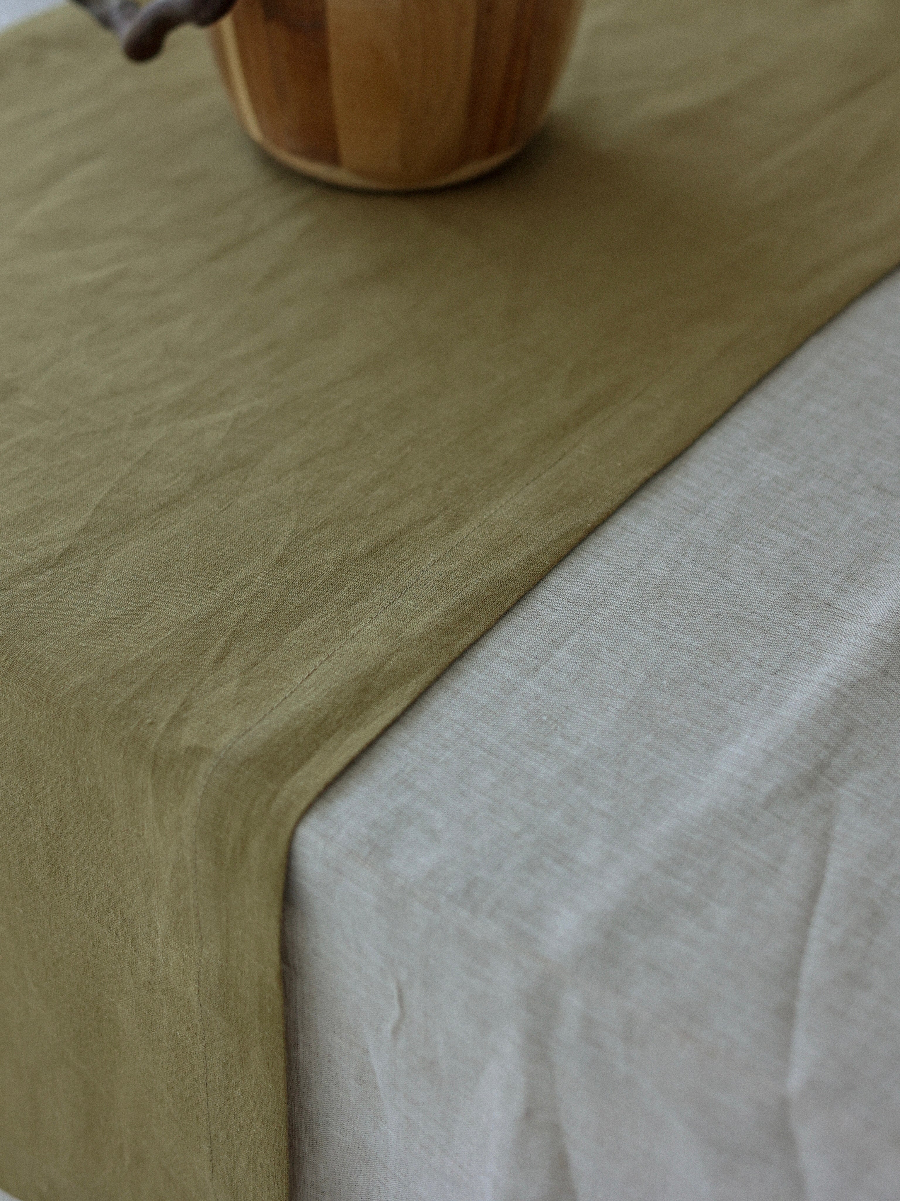 Runner made of boiled flax Leglo Spring