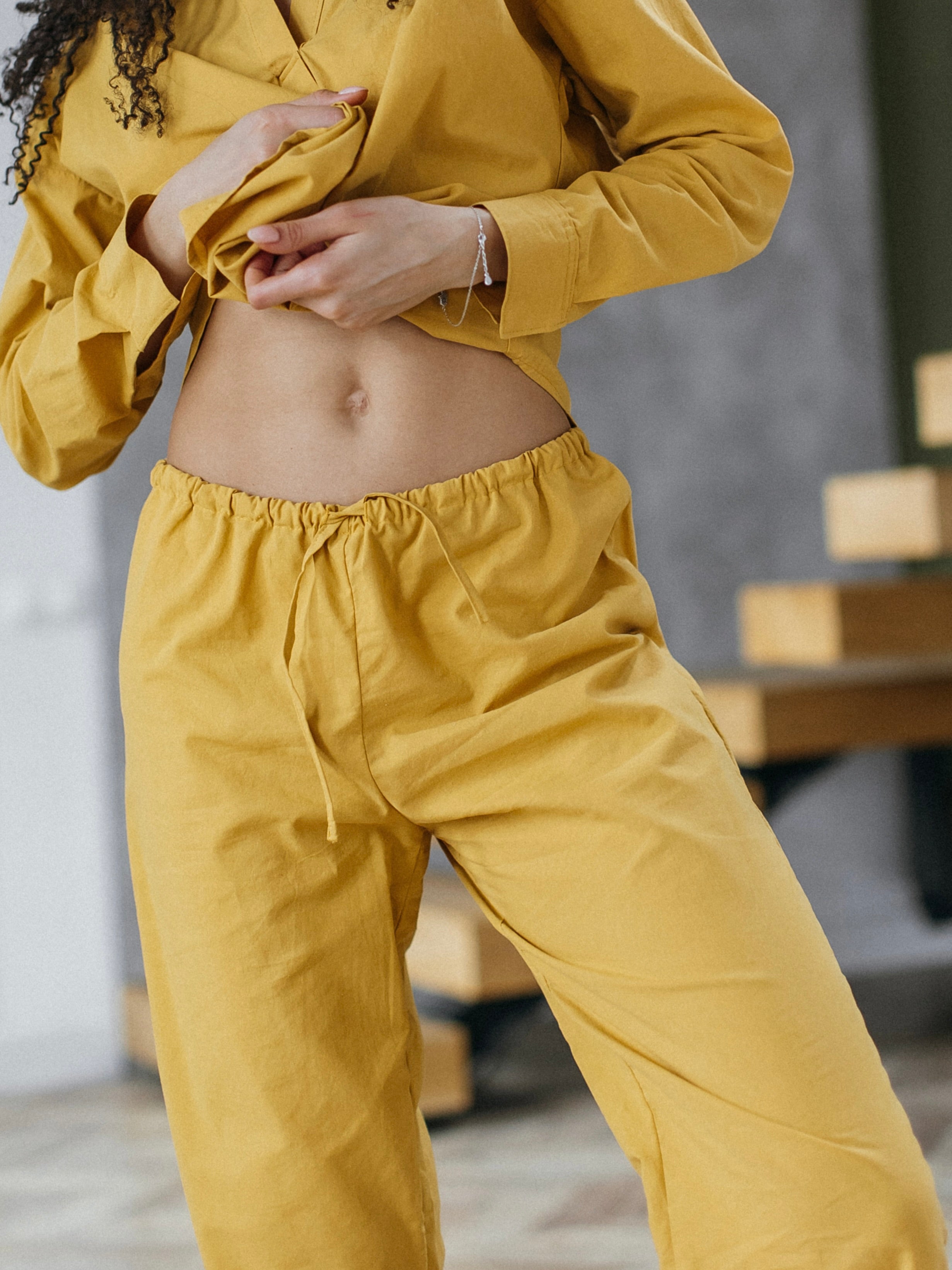 Pantalones femeninos de algodón hervido Leglo Curry