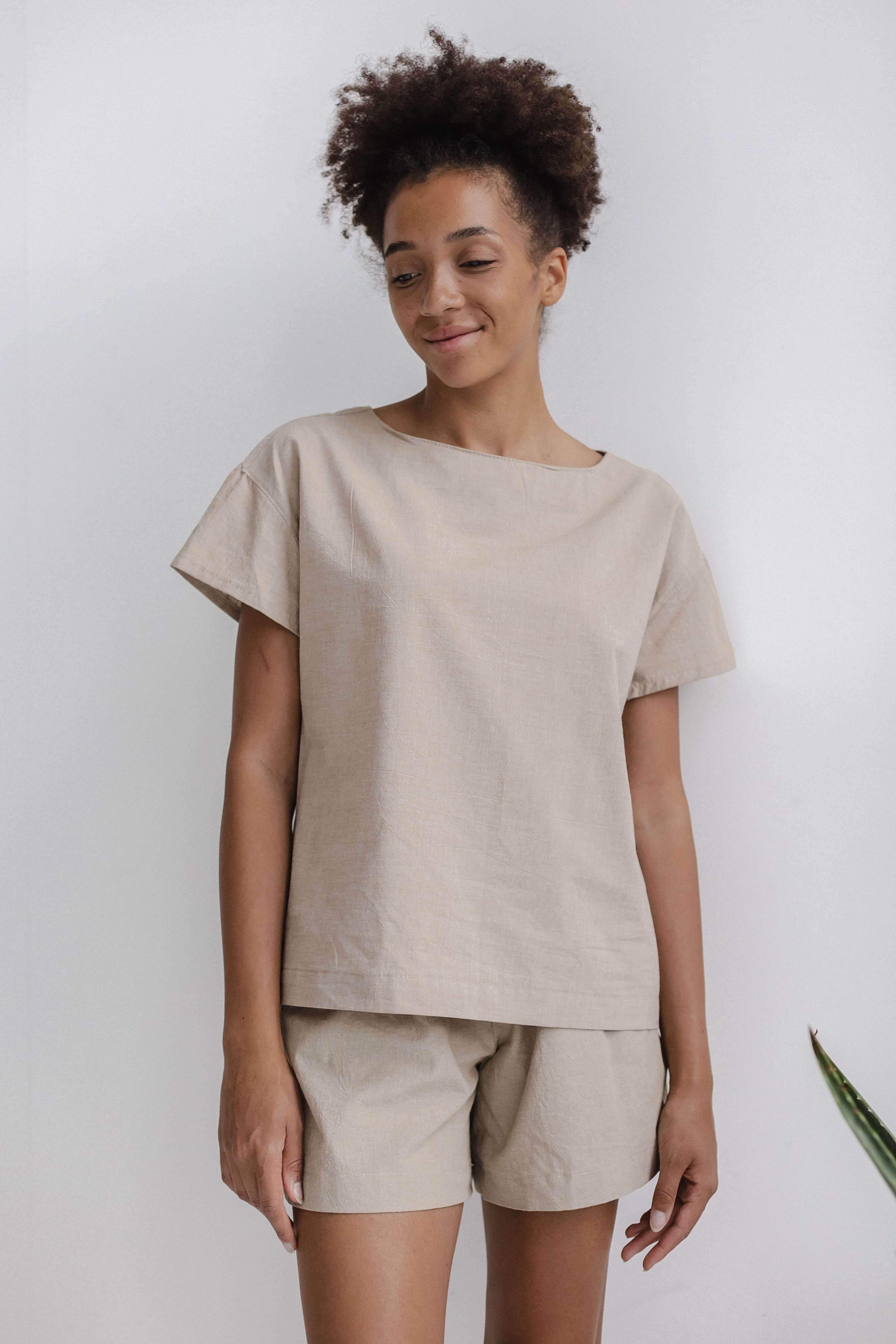 Pijama Feminino com Calções Amêndoa