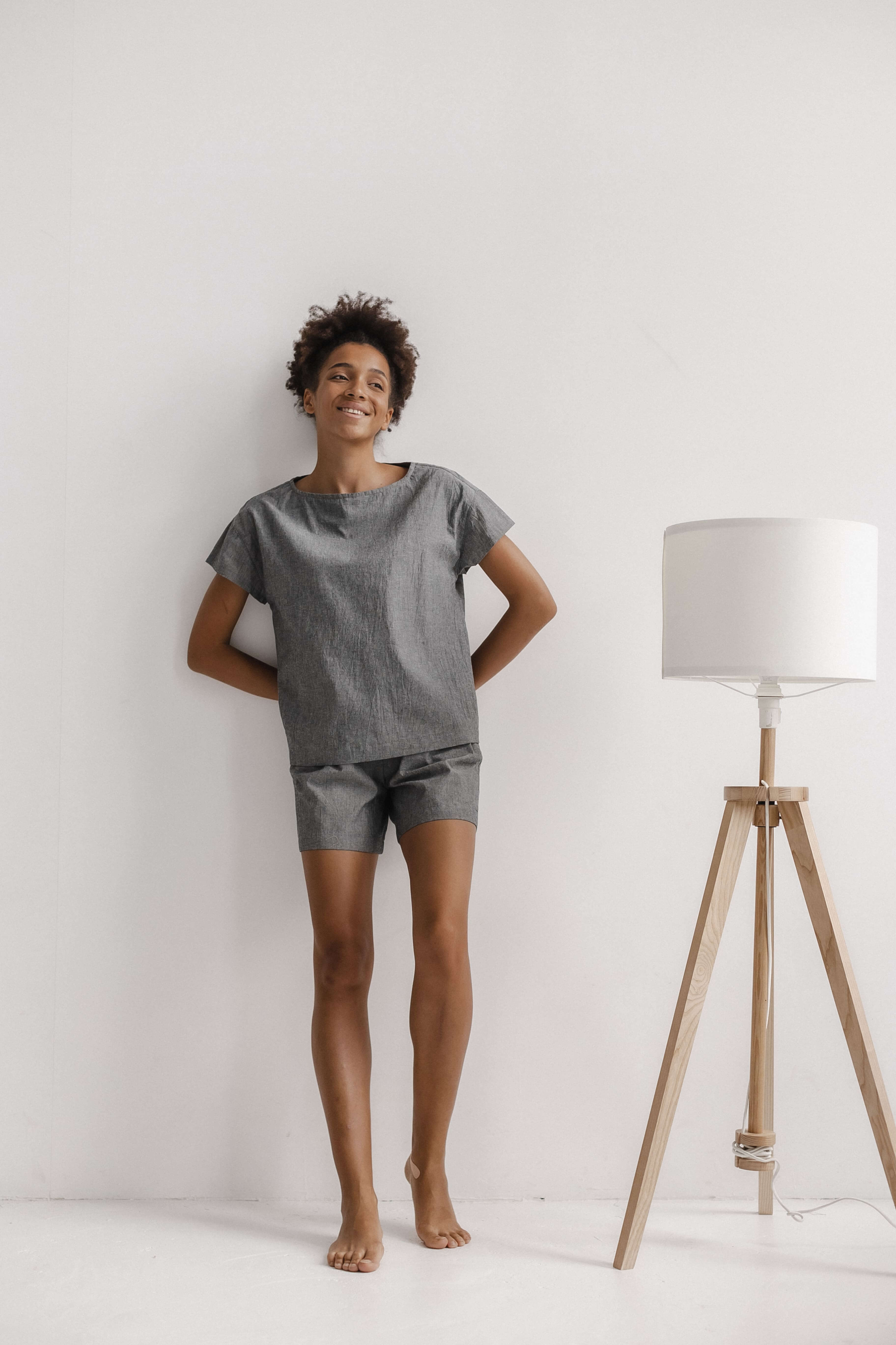 Pijama de mujer con pantalones cortos plateados
